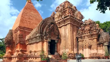 Thuê xe du lịch AN GIANG đi TP NHA TRANG