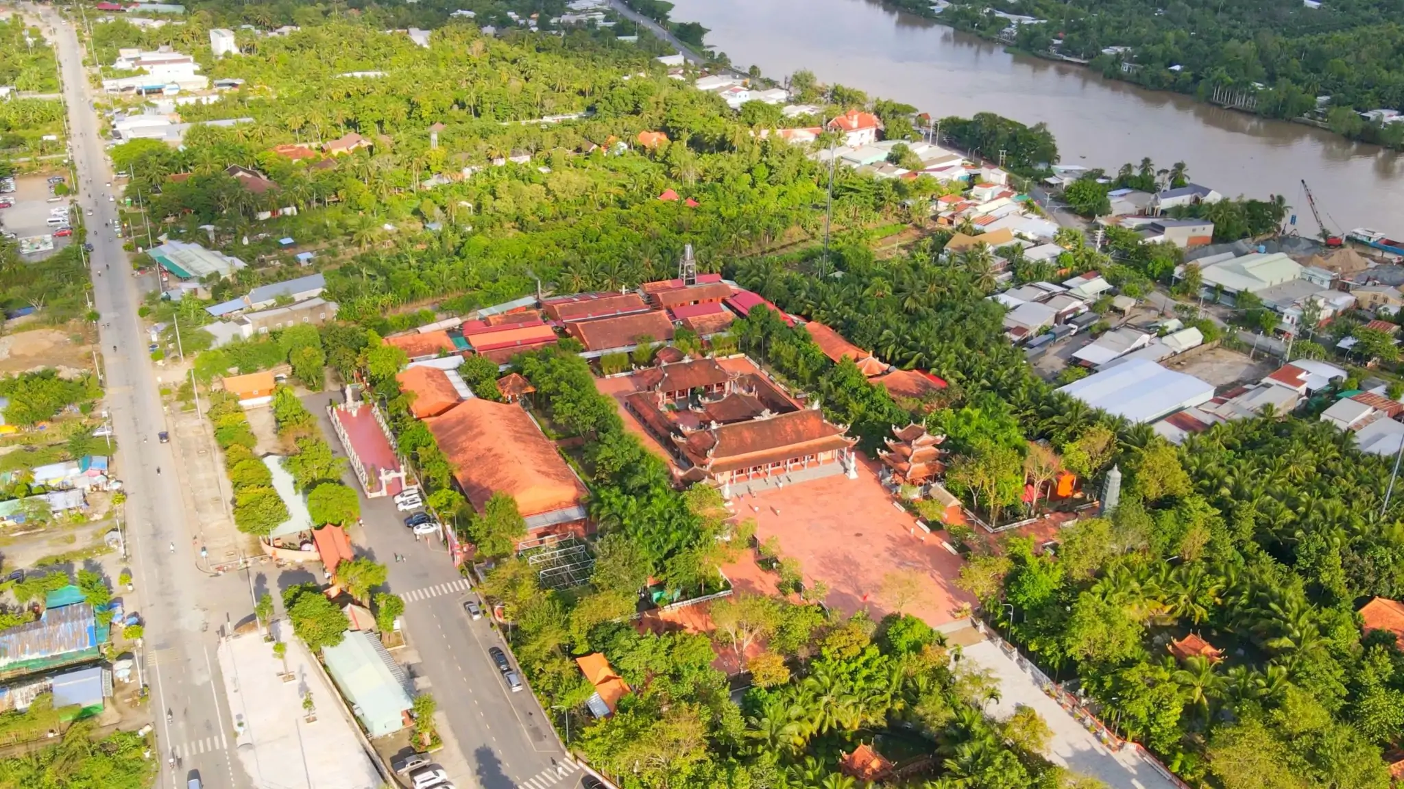    Thiền Viện Tr&uacute;c L&acirc;m Phương Nam