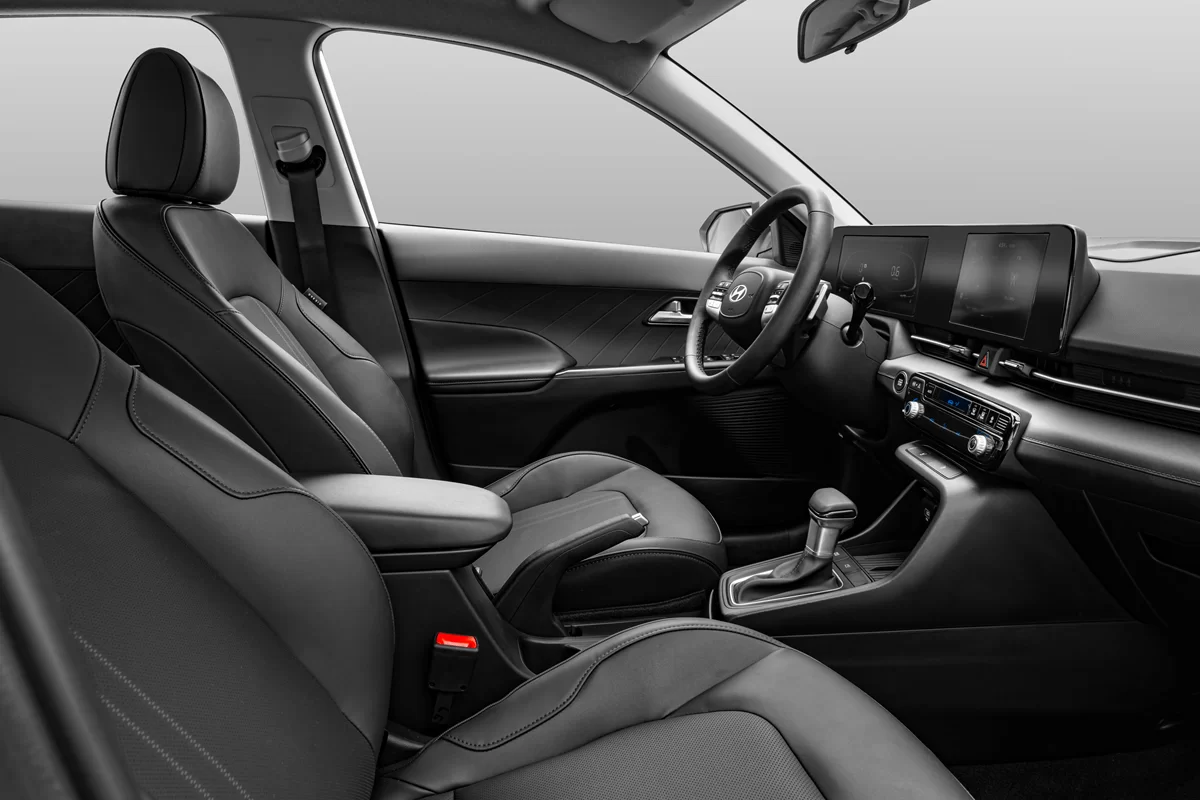 dịch vụ thu&ecirc; xe tự l&aacute;i TPHCM