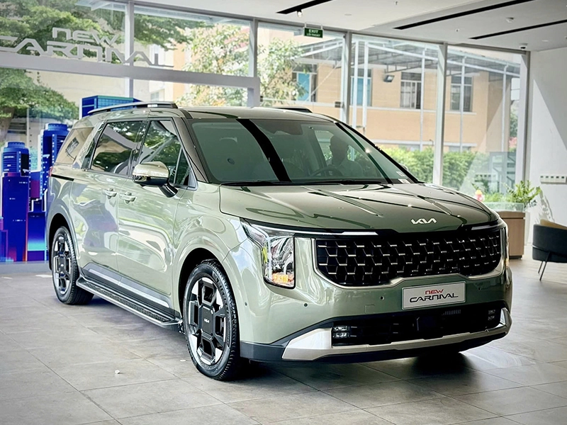 thuê xe du lịch Kia Carnival