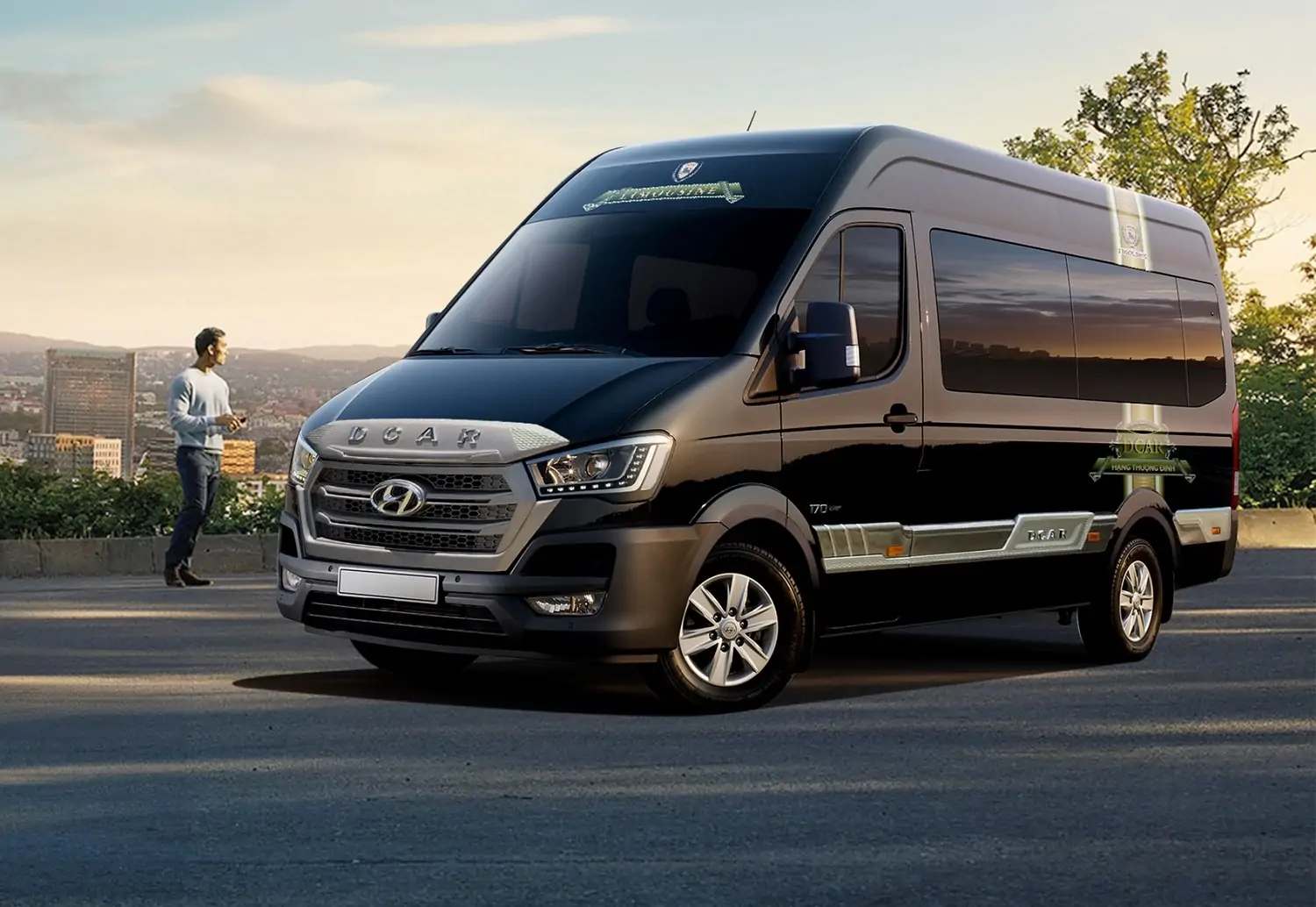 thuê xe du lịch Hyundai Solati